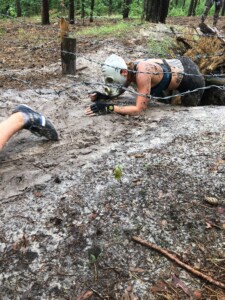 Силовые тренировки в лесу, полоса препятствий
